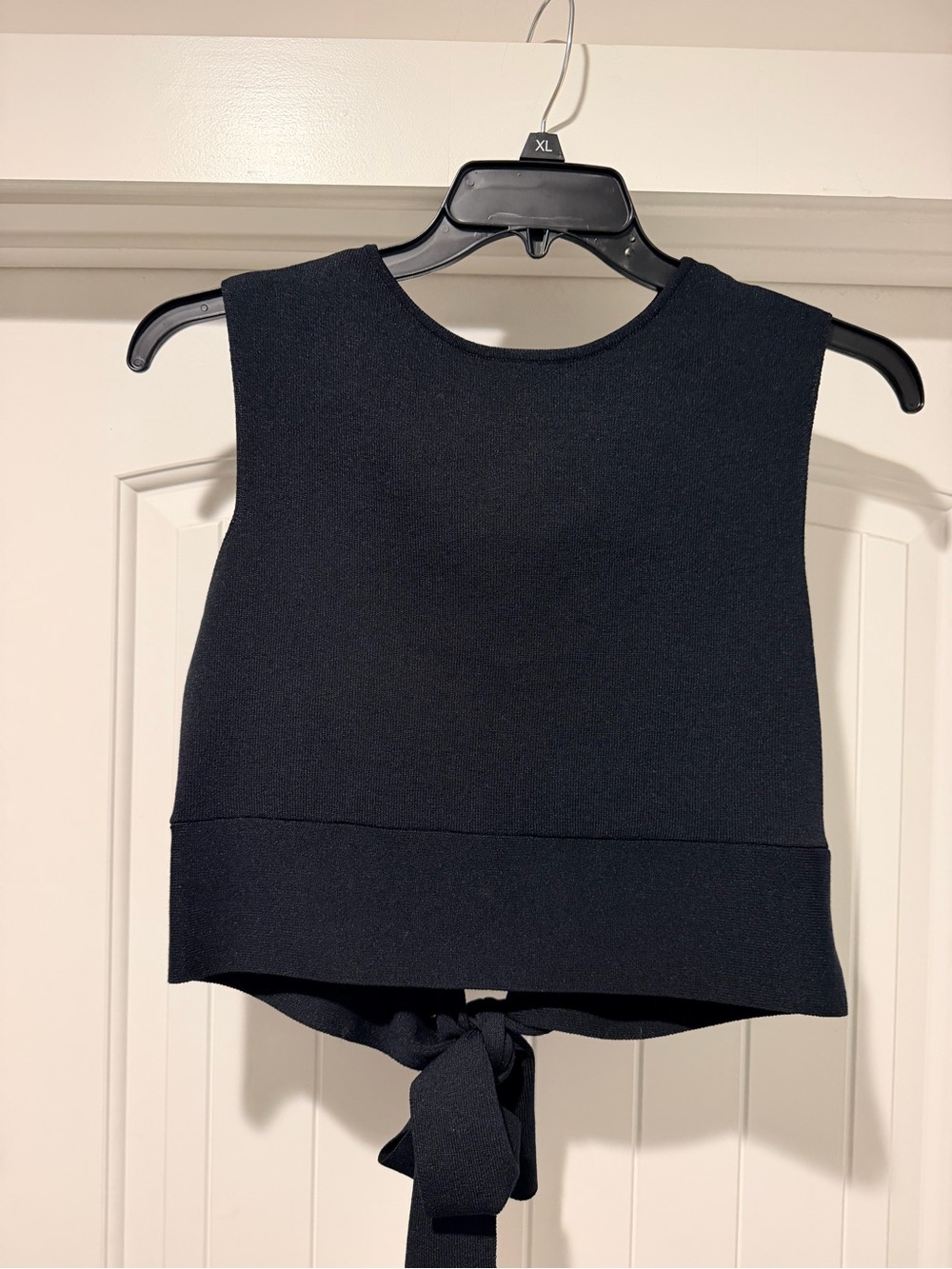 wild fable Black Sleeveless Tie-Back Crop Top
